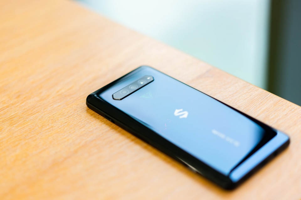 Trên tay Xiaomi Black Shark 4 series (ảnh 4)