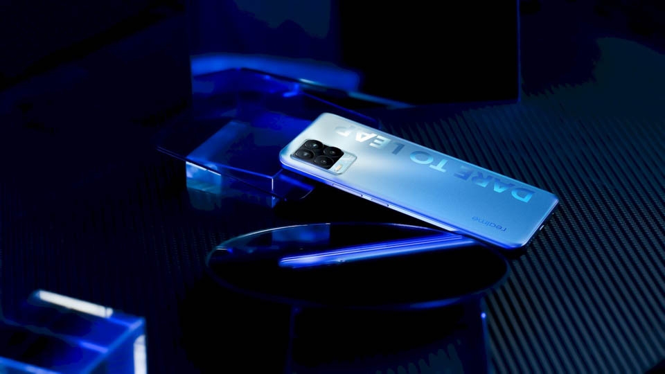 Realme 8 Pro (ảnh 3) Realme 8 Pro (ảnh 3)