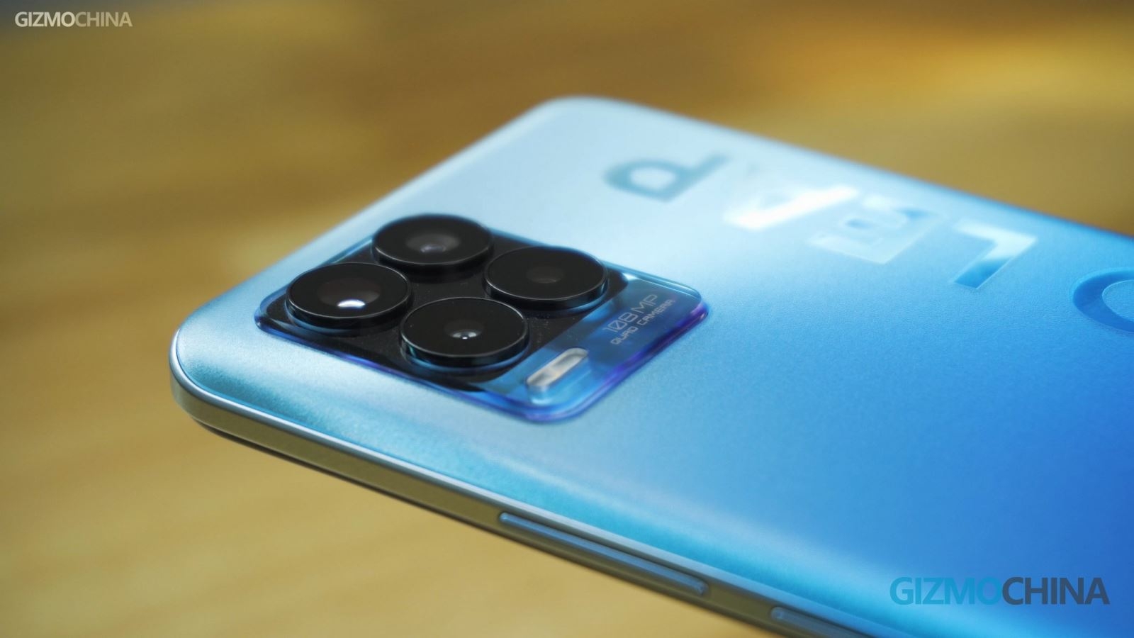 So sánh Realme 8 và 8 Pro