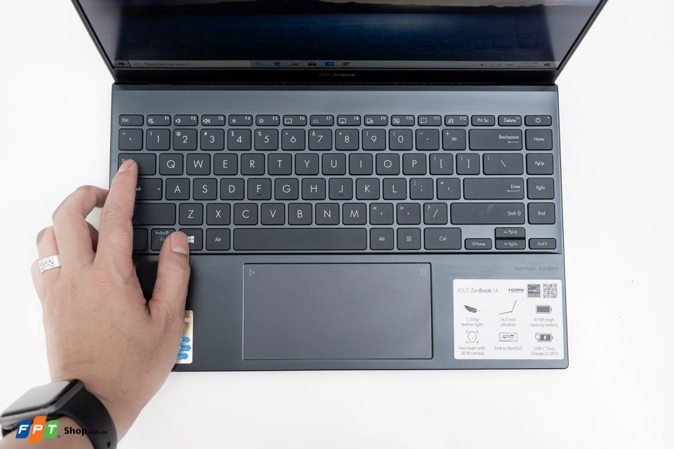 Đánh giá Asus ZenBook 14 UX425EA: Khi thiết kế tinh tế sánh vai cùng hiệu năng ấn tượng 4
