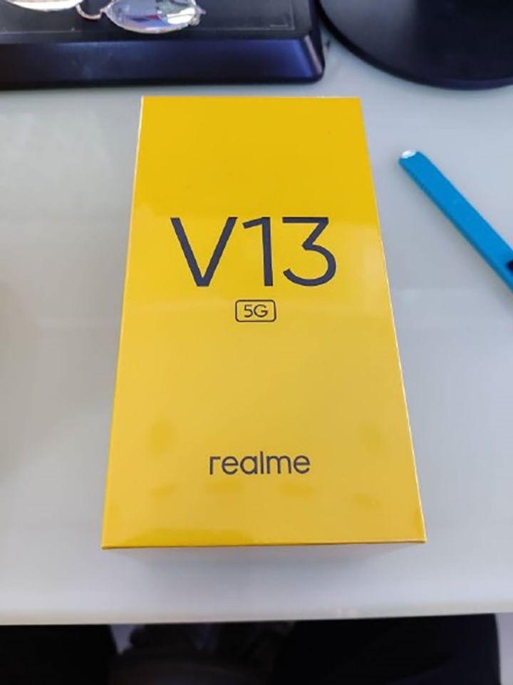 Ảnh thực tế Realme V13 (ảnh 1) Ảnh thực tế Realme V13 (ảnh 1)