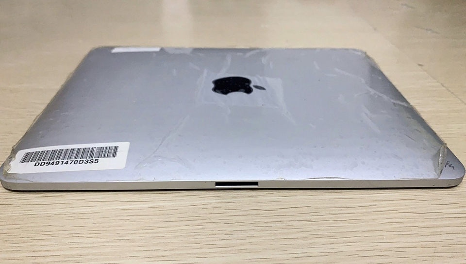 Apple iPad 1 (ảnh 2) Apple iPad 1 (ảnh 2)