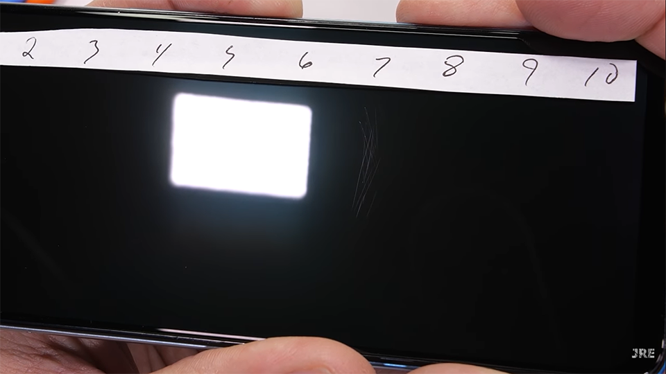 Tra tấn Realme 8 Pro (ảnh 2) Tra tấn Realme 8 Pro (ảnh 2)