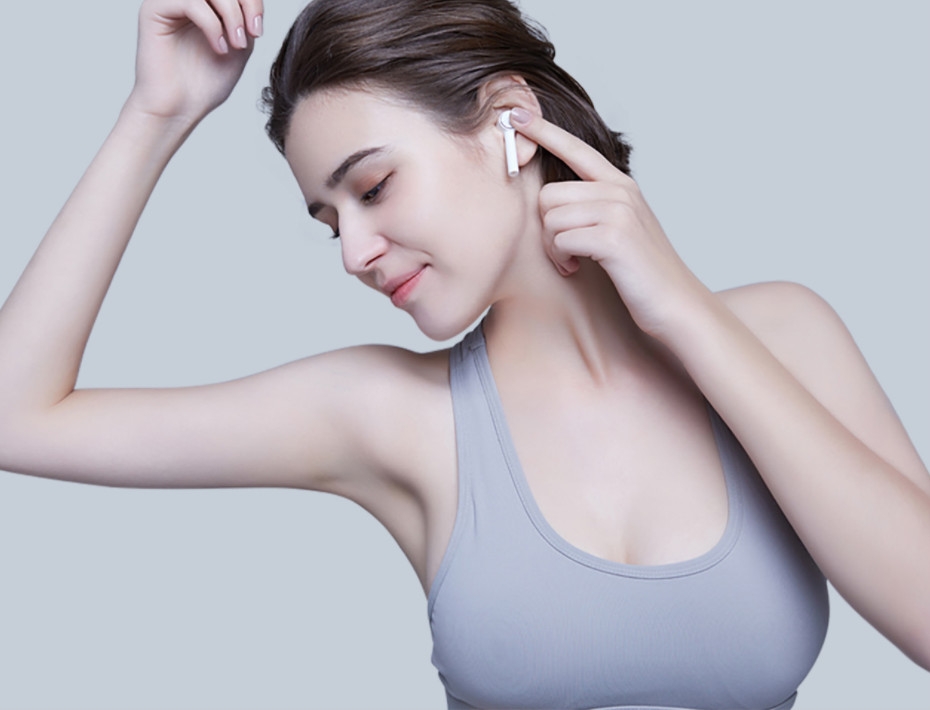 Tai nghe không dây Mi True Wireless Earphone Lite gọn gàng, giúp người dùng thể hiện cá tính