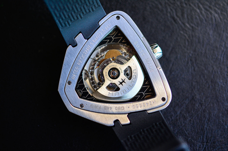 Đồng hồ tam giác 2