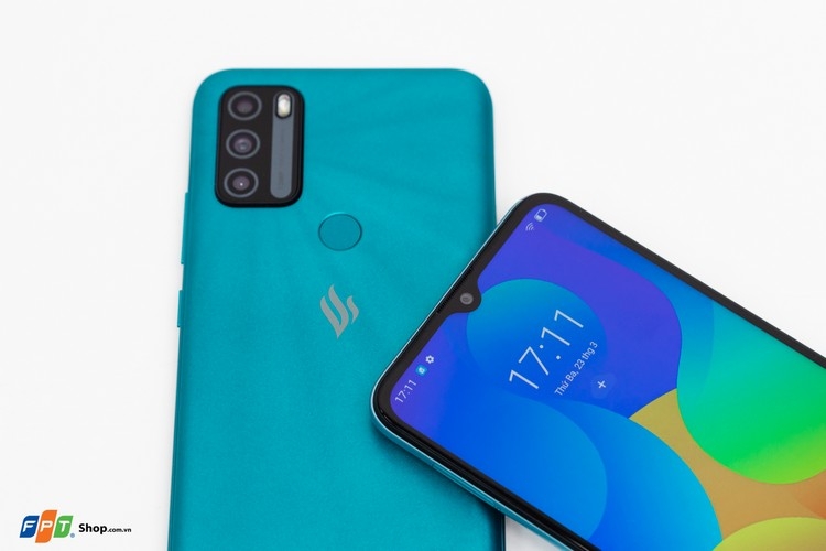 Vsmart Star 5 có cụm 3 camera 13MP