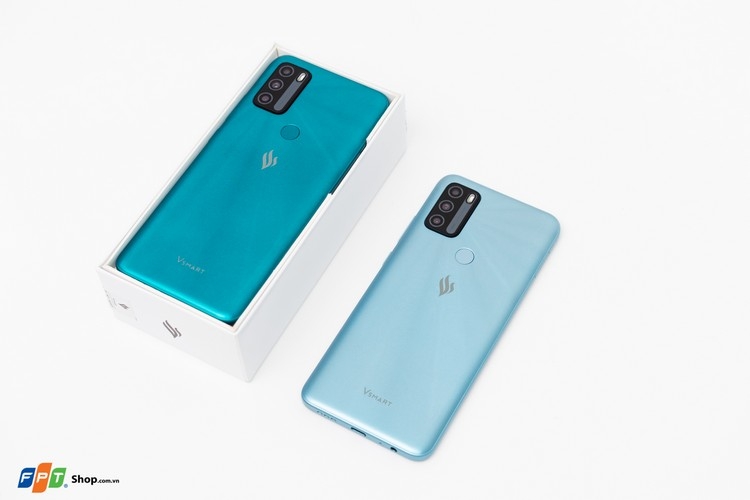 Cả hai đều có những thứ riêng để thu hút người dùng