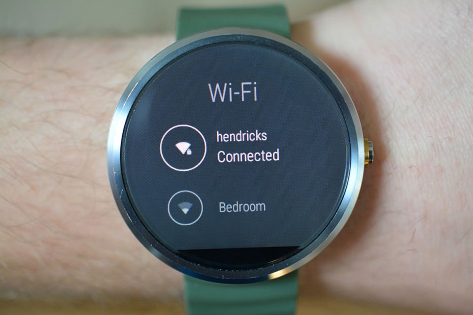 Kết nối WiFi cho phép bạn dùng nhiều tính năng hơn trên smartwatch