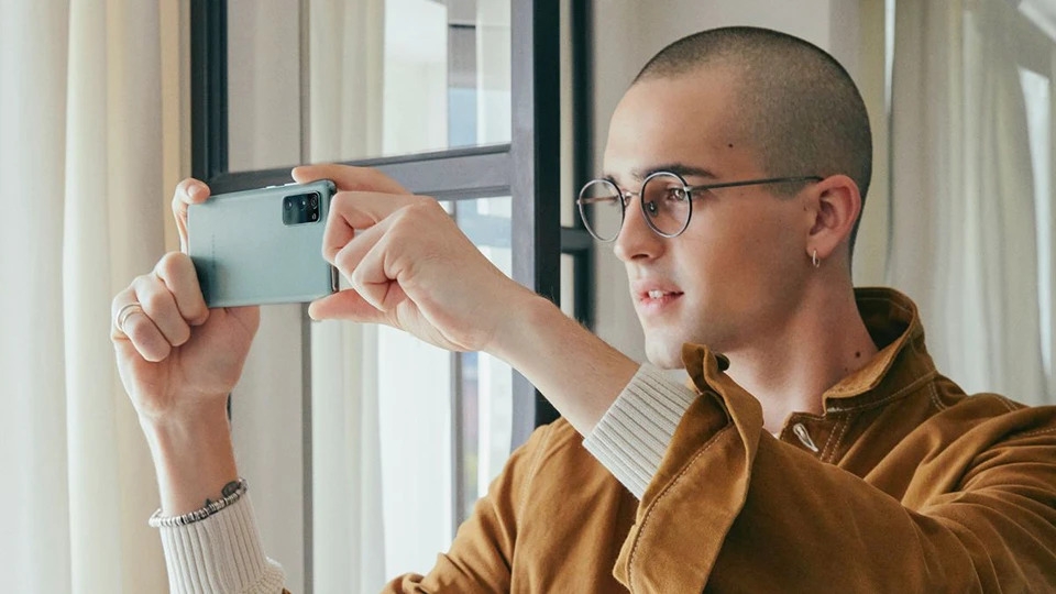 So sánh Samsung Galaxy S20 FE 5G và OnePlus 9 (ảnh 6) So sánh Samsung Galaxy S20 FE 5G và OnePlus 9 (ảnh 6)