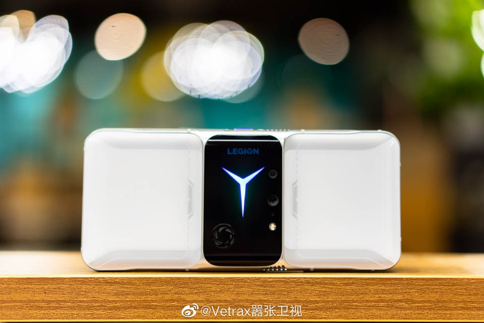 Trên tay Lenovo Legion Phone Duel 2 (ảnh 10)