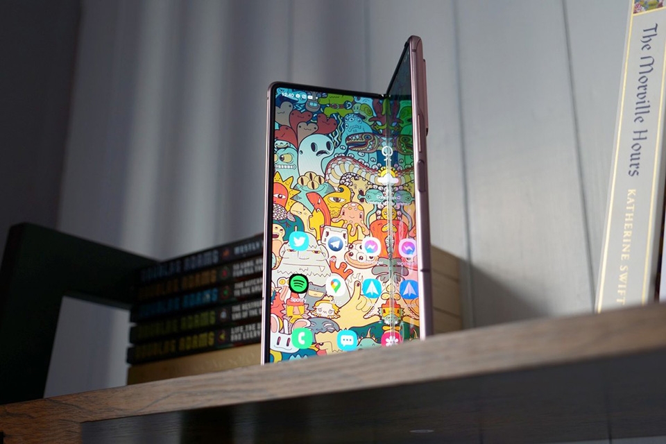 Galaxy Z Fold 3 sẽ có pin nhỏ hơn