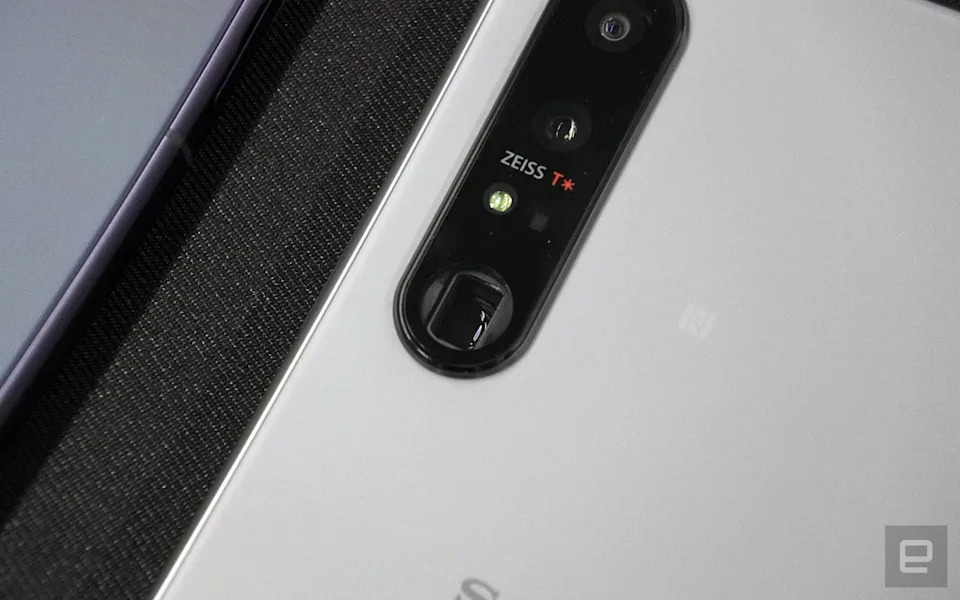 Trên tay Sony Xperia 1 III (ảnh 4) Trên tay Sony Xperia 1 III (ảnh 4)