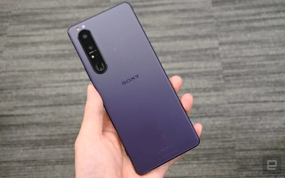 Trên tay Sony Xperia 1 III (ảnh 3) Trên tay Sony Xperia 1 III (ảnh 3)