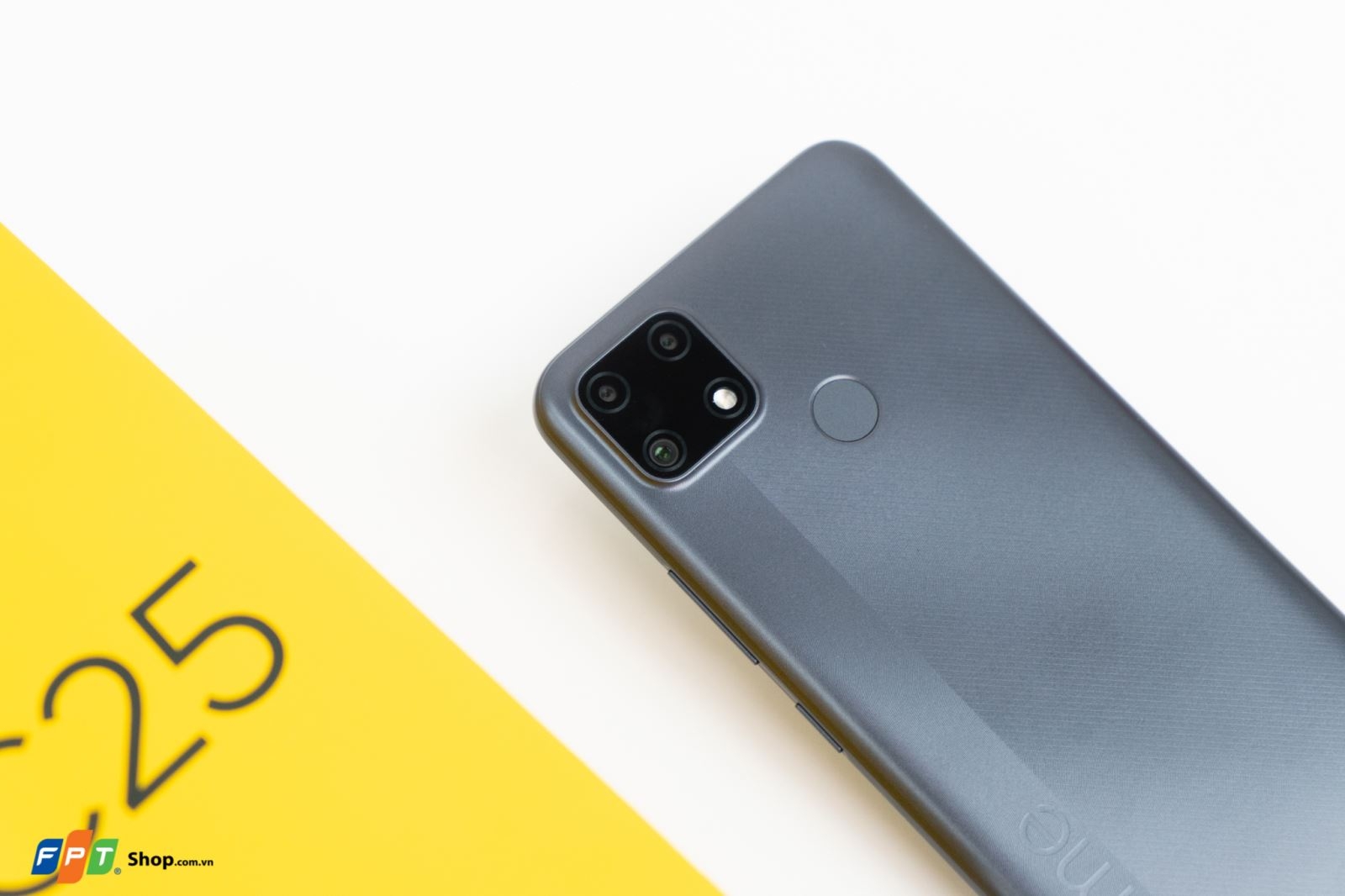 thiết kế Realme C25