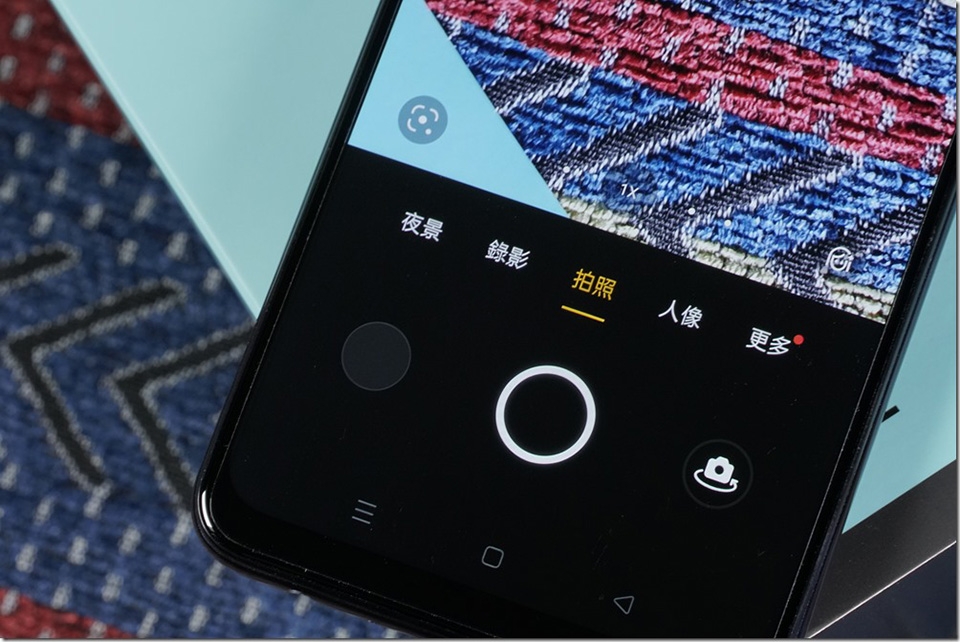 OPPO Reno5 Z OPPO Reno5 Z
