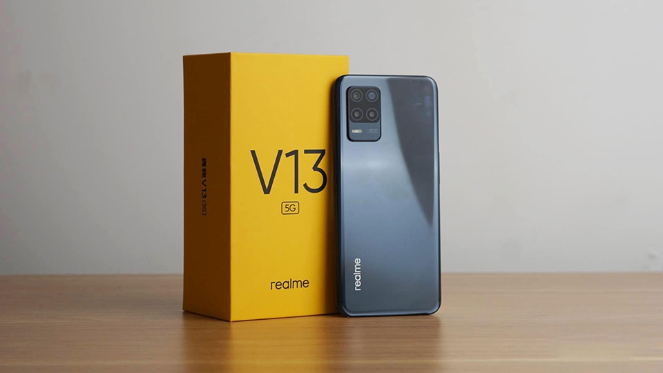 Realme V13 5G (1)