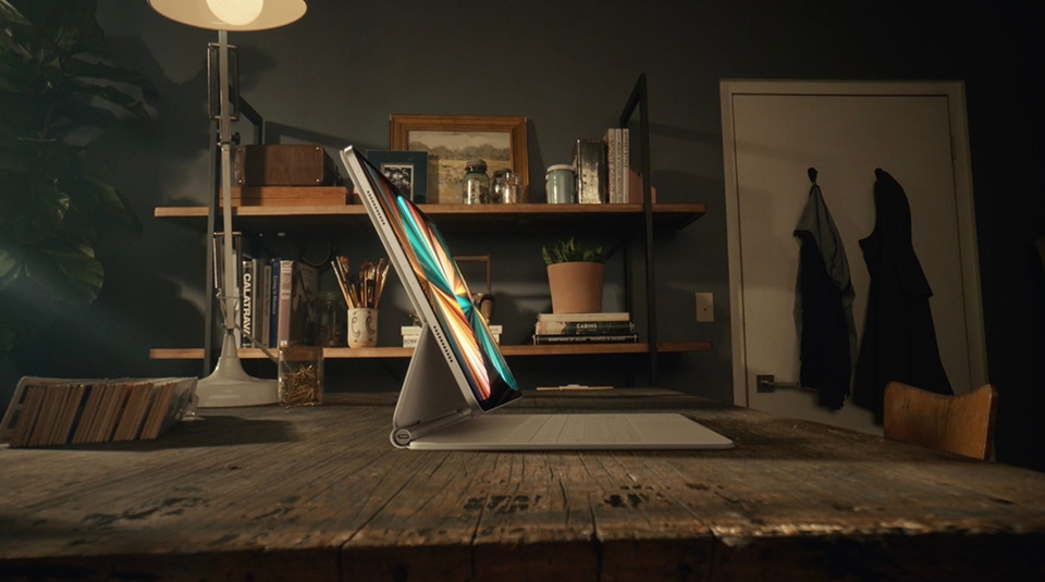 iPad Pro 2021 có giá lên tới 2400 USD