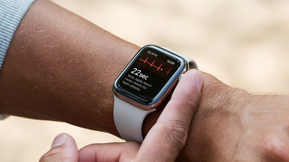 Tính năng ECG của Apple Watch sẽ dùng được tại Việt Nam vào tuần tới