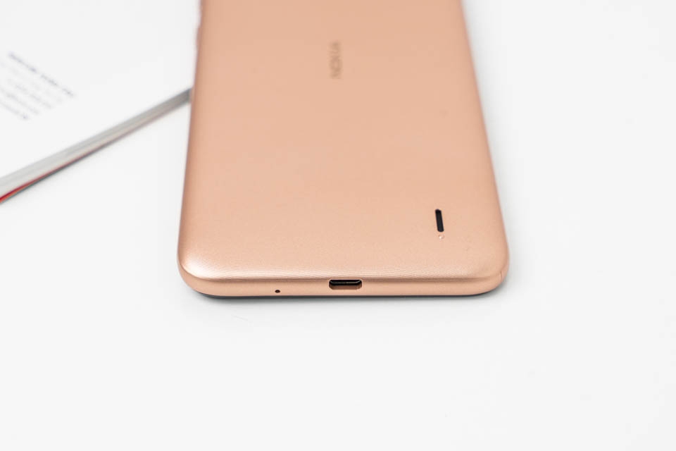 Mở hộp Nokia C20 (ảnh 7)