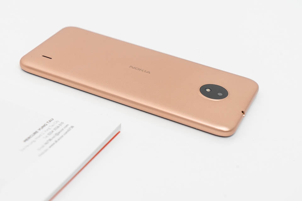 Mở hộp Nokia C20 (ảnh 8)