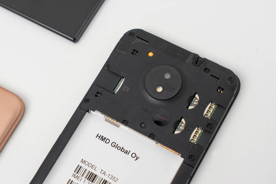 Mở hộp Nokia C20 (ảnh 21)
