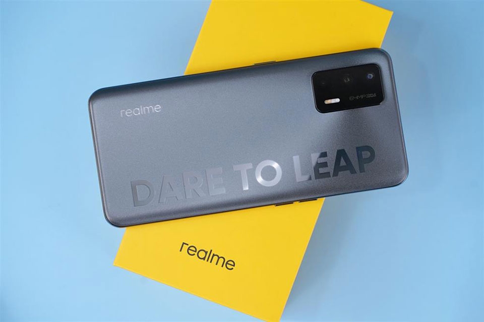 Realme Q3 Pro Realme Q3 Pro
