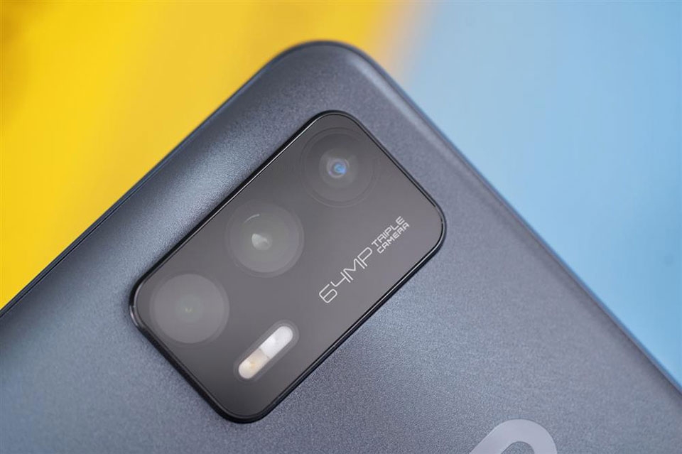 Realme Q3 Pro