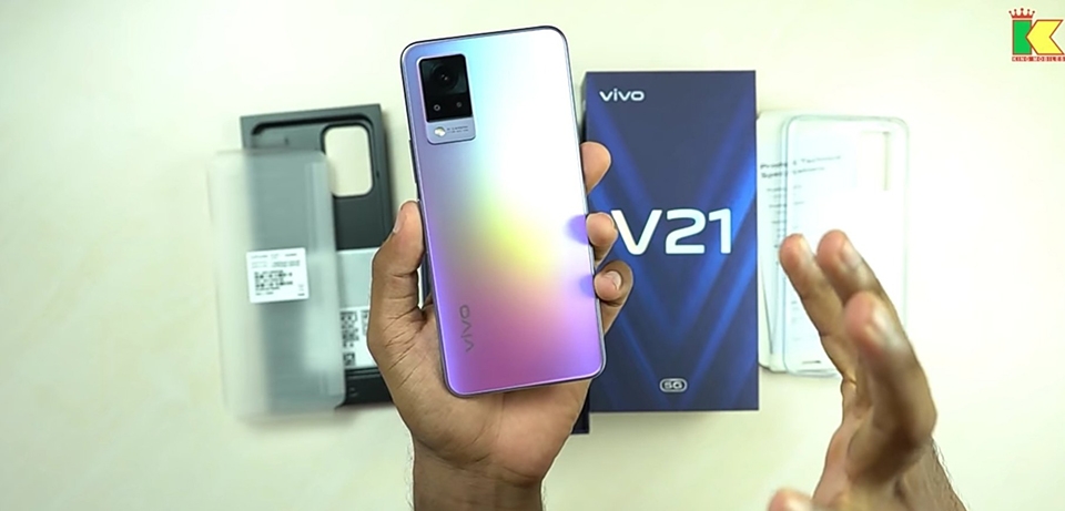 Vivo V21 5G lộ video (ảnh 2) Vivo V21 5G lộ video (ảnh 2)