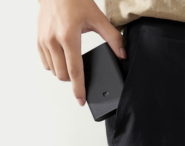 Xiaomi Mi Ultra Compact 10000mAh mang thiết kế cực kỳ gọn nhẹ