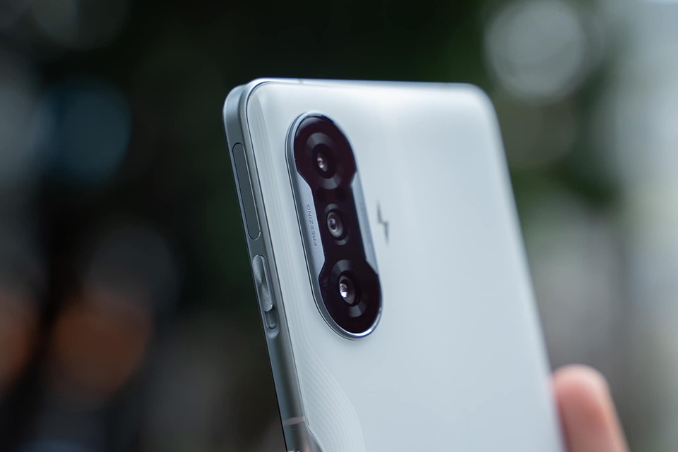 Trên tay Redmi K40 Gaming Edition (ảnh 11)