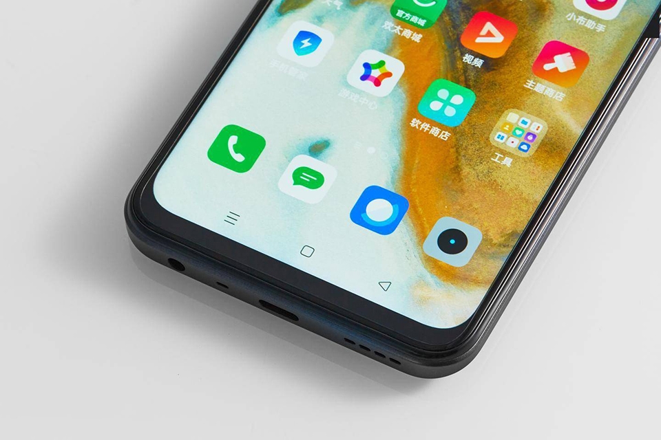 Realme Q3i Realme Q3i