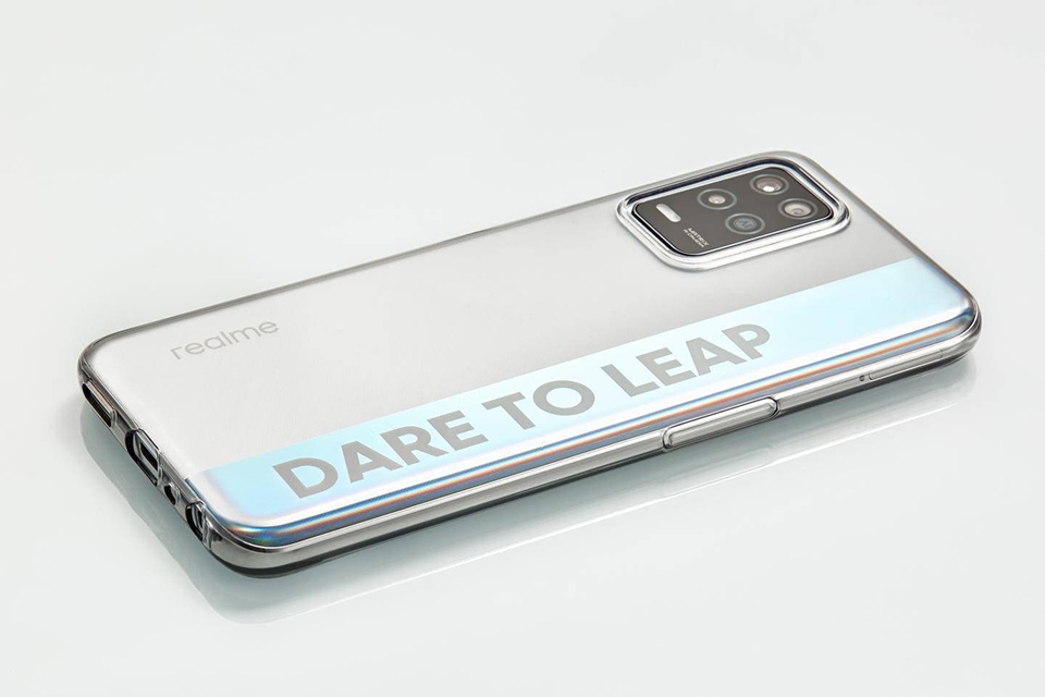 Realme Q3