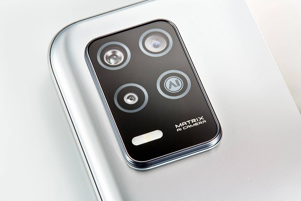 Realme Q3
