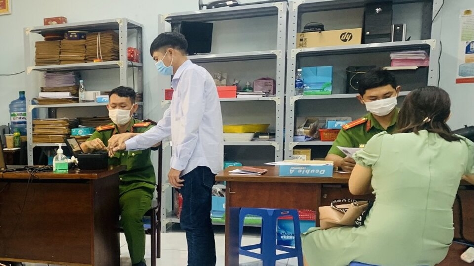 Căn cước công dân gắn chip làm ở đâu?