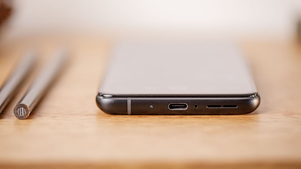 Asus Zenfone 8 Flip có pin lớn Asus Zenfone 8 Flip có pin lớn