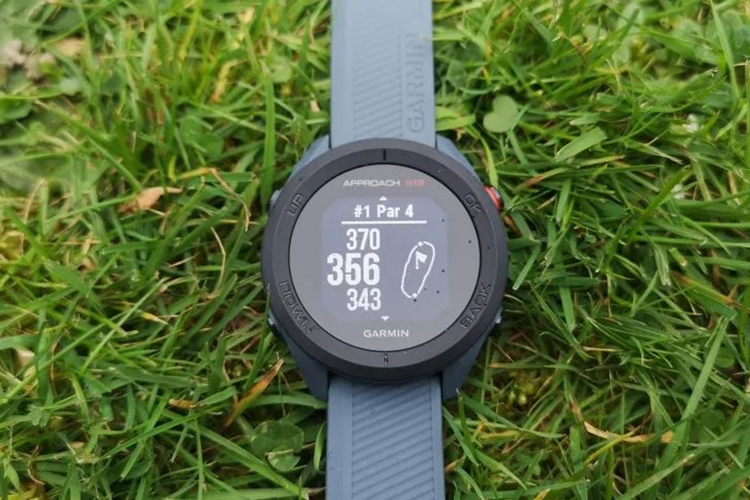 Điều gì khiến Garmin Approach S12 được giới chơi golf chuyên nghiệp săn lùng? 6