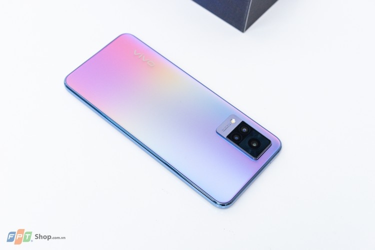 Thiết kế vivo V20 và vivo V21 5G có nhiều điểm tương đồng - 1