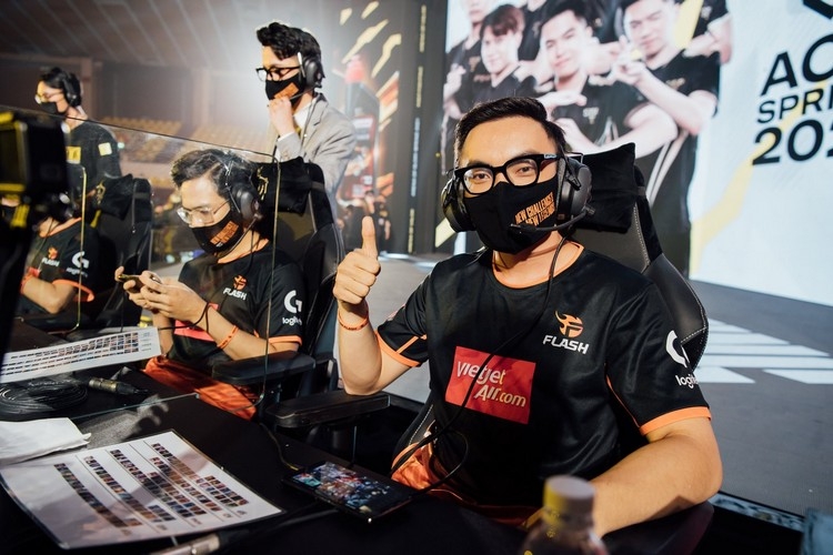 Team Flash lấy lại ngôi vương, hướng đến AWC 2021 - 1