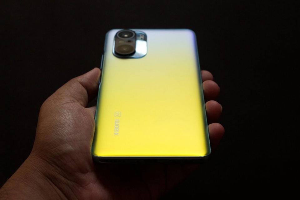 Xiaomi Mi 11X Pro có độ mỏng ấn tượng Xiaomi Mi 11X Pro có độ mỏng ấn tượng