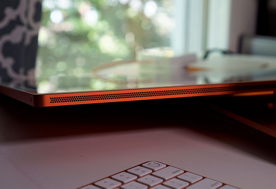 Nhờ chip M1, iMac 24 inch 2021 có được độ mỏng tuyệt vời