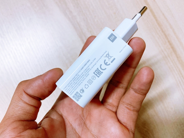 Xiaomi Redmi Note 10S vẫn được tặng củ sạc 33W