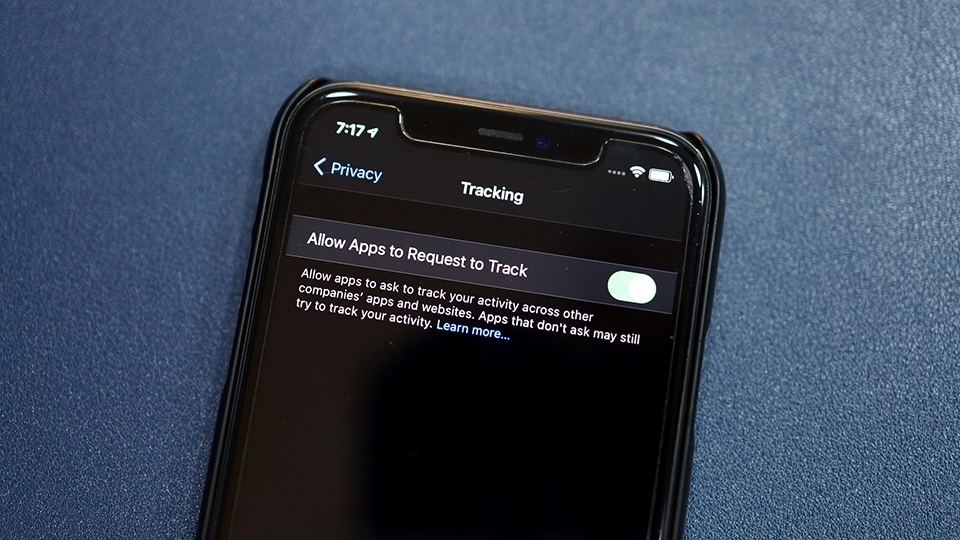 Apple sửa lỗi iOS không thể bật tính năng theo dõi minh bạch ứng dụng