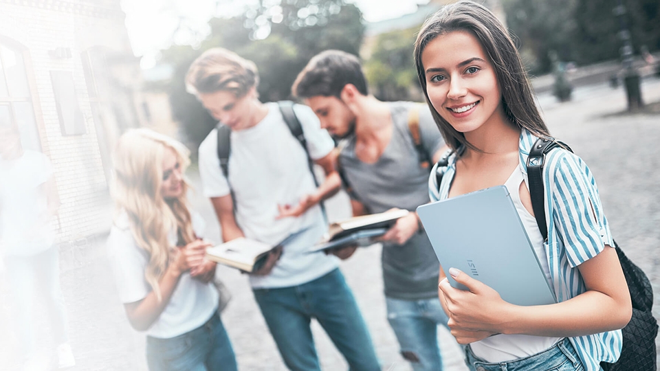 Chọn mua laptop cao cấp? Đây là 5 lựa chọn sáng giá từ MSI trong năm 2021 2