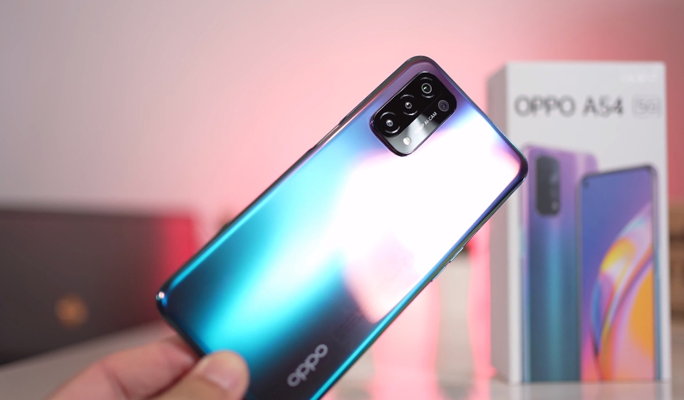 Mặt lưng OPPO A54 5G
