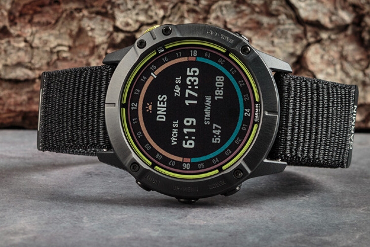 Garmin Enduro – Đỉnh cao của một smartwatch bền bỉ 9