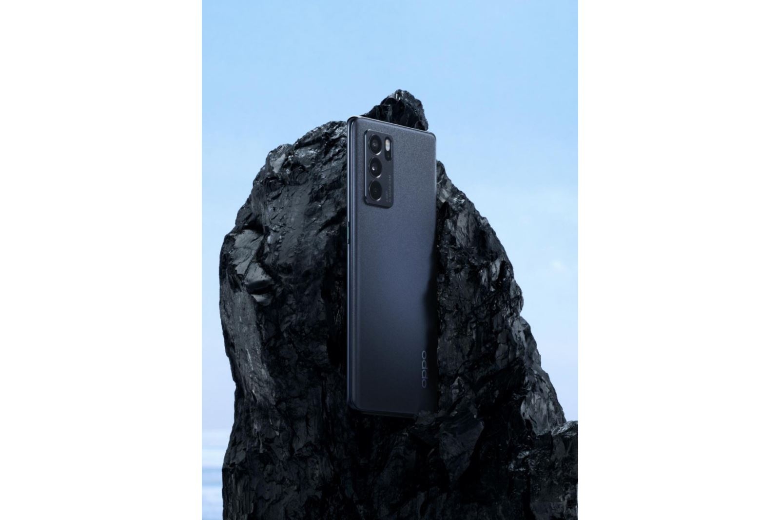 Rất nhiều hình ảnh OPPO Reno6 series được rò rỉ, có cả video