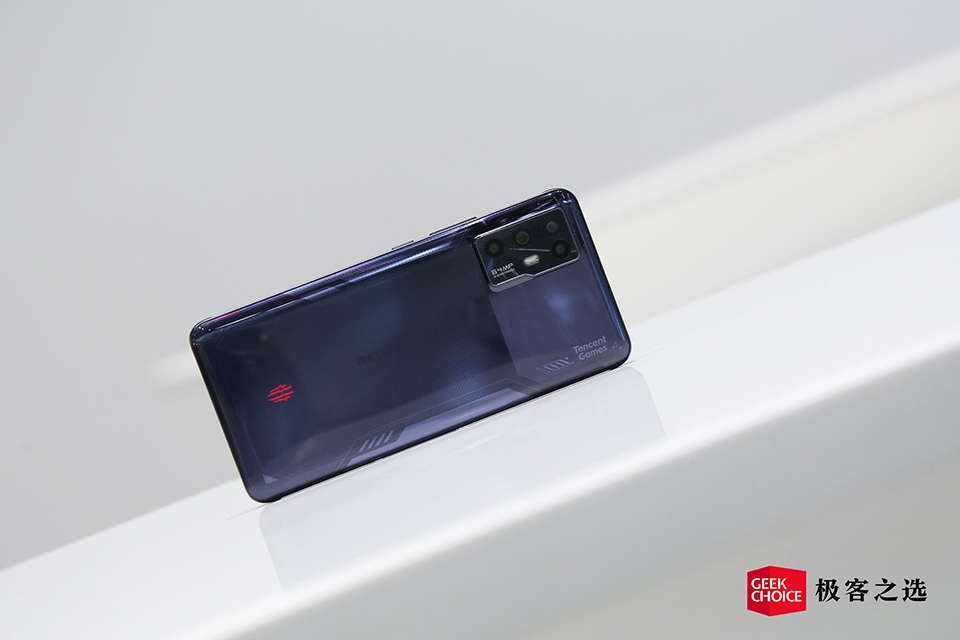 Hình ảnh Nubia RedMagic 6R Hình ảnh Nubia RedMagic 6R