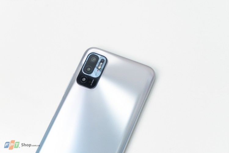 Cụm 3 camera trên Redmi Note 10 5G chất lượng