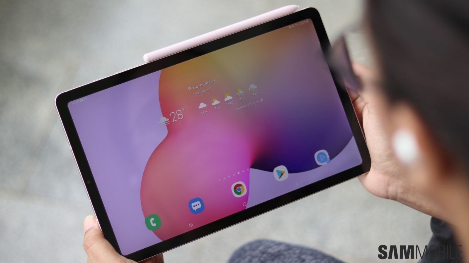 So sánh Samsung Galaxy Tab S7 FE và Galaxy Tab S6 Lite (ảnh 1)