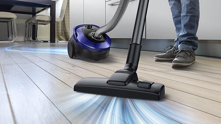 cách sử dụng máy hút bụi